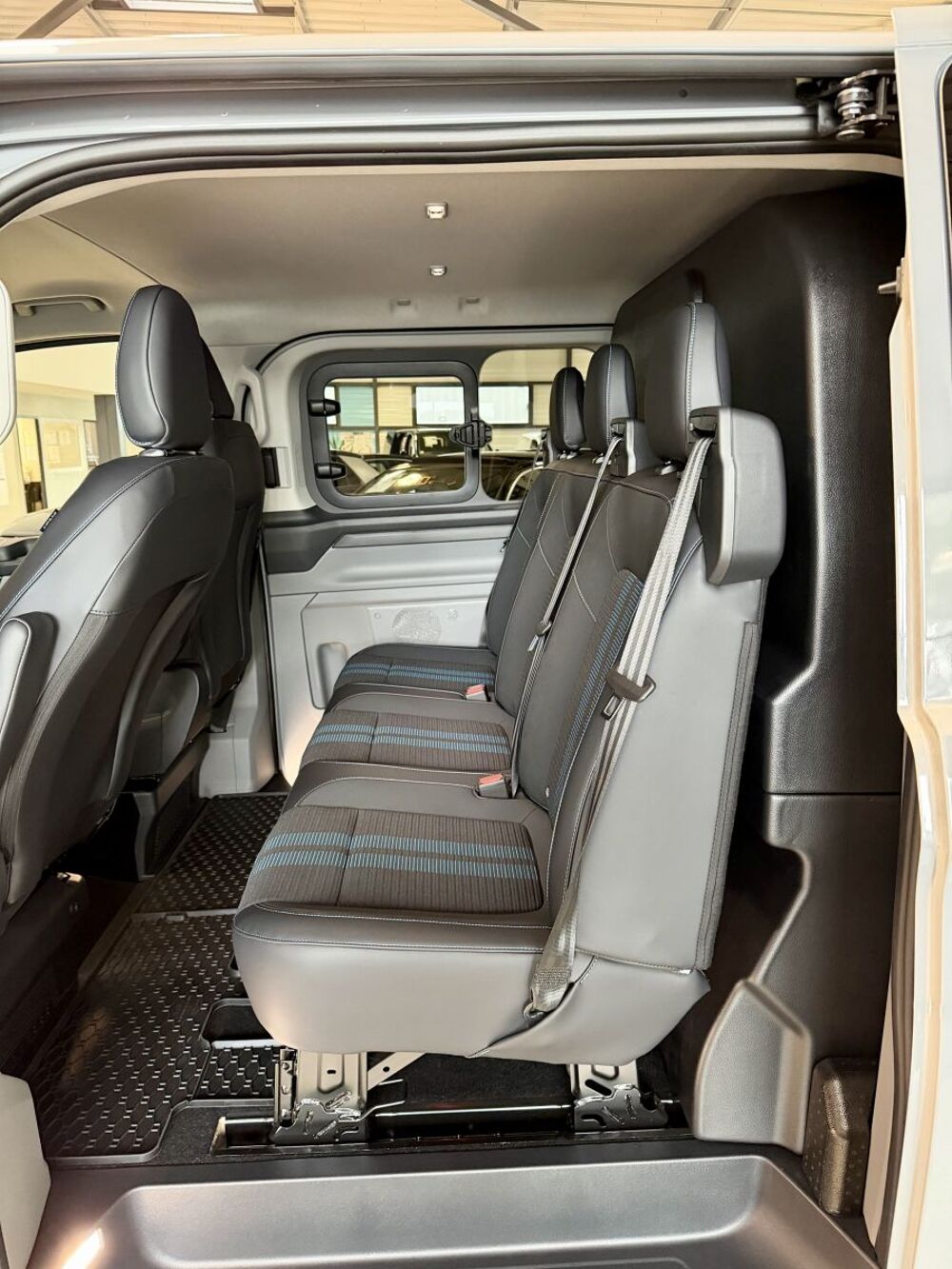 Jumpy 320 L2H1 2.5 Duratec 232 ch SPORT CA CVT 2026 occasion 63360 Gerzat