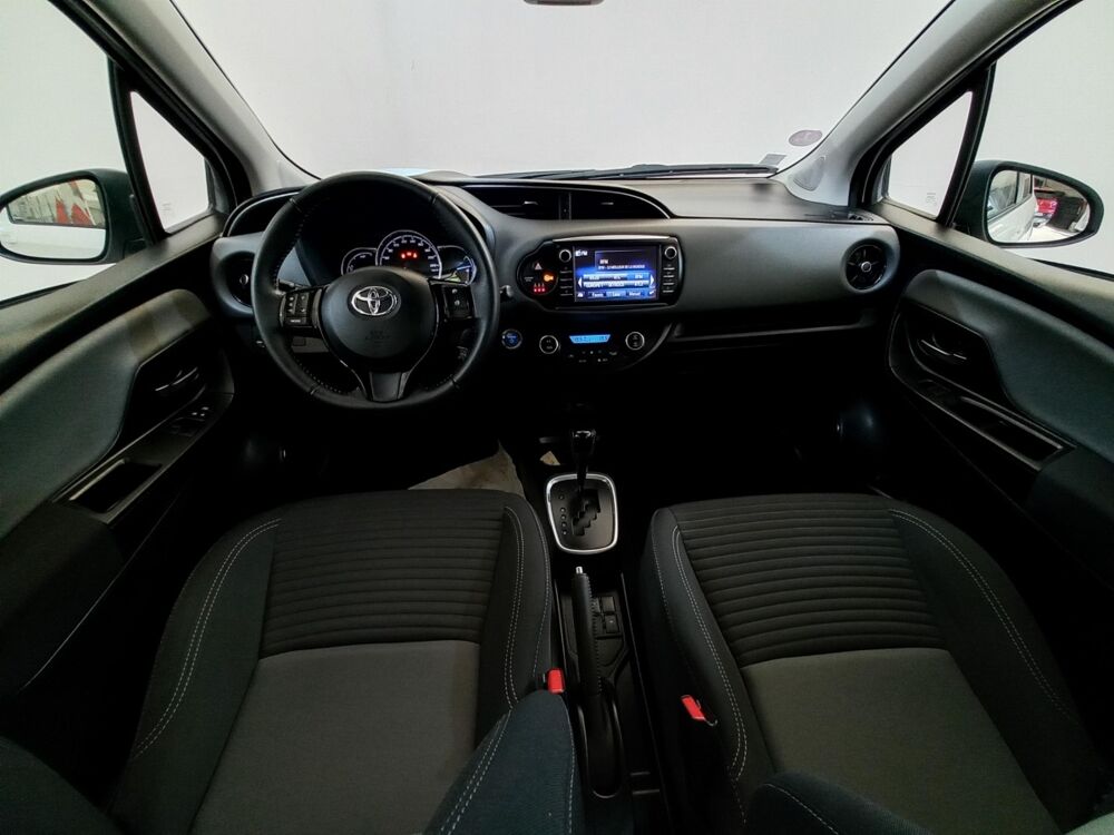 Yaris 1.5 VVT-I HYBRID France Business 2019 occasion 91580 &Eacute;tr&eacute;chy