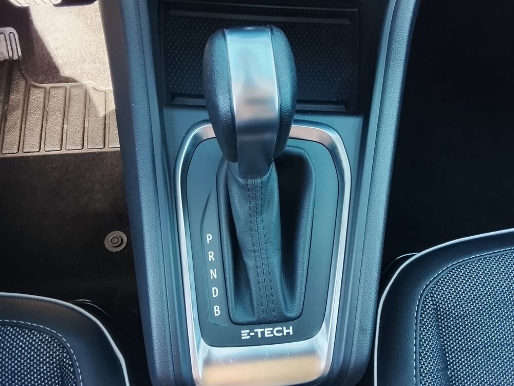 Captur techno fast track E-Tech full hybrid 145 2023 occasion 42240 Unieux