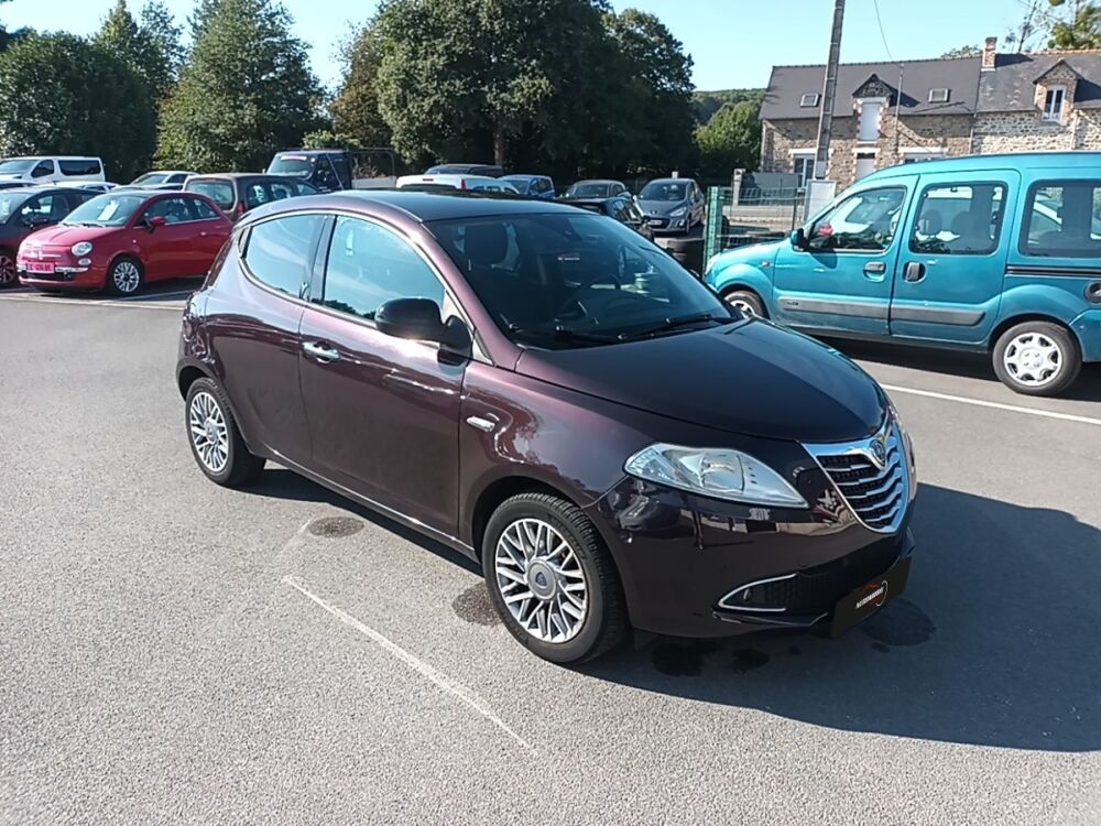 Ypsilon 0,9 TwinAir 85 ch Stop&Start Gold DFS 2011 occasion 35210 Ch&acirc;tillon-en-Vendelais