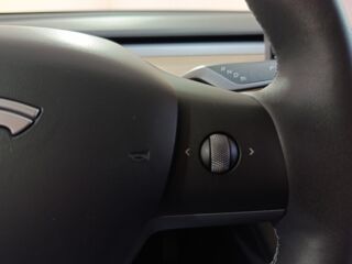 Model Y Grande Autonomie Dual-Motor AWD 2023 occasion 91580 &Eacute;tr&eacute;chy