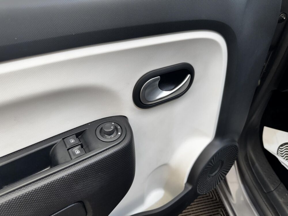 Twingo Intense Energy TCe 90 2016 occasion 91580 &Eacute;tr&eacute;chy