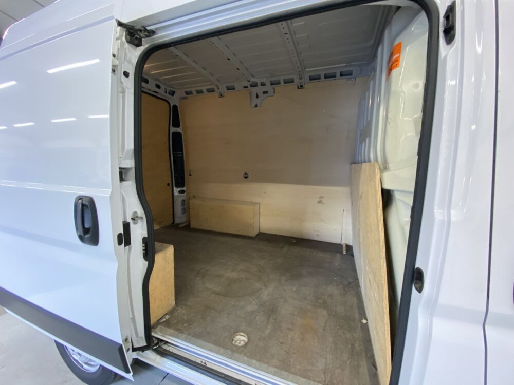 Jumpy BlueHDi 140 S&S ASPHALT 335 L1H2 2022 occasion 38550 Saint-Maurice-l'Exil
