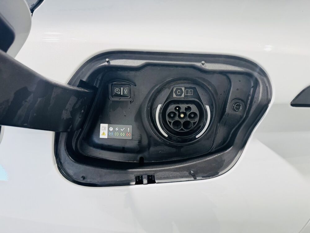 308 1.6 HYBRID 180 E-AUTO 8 ALLURE 2024 occasion 30220 Aigues-Mortes