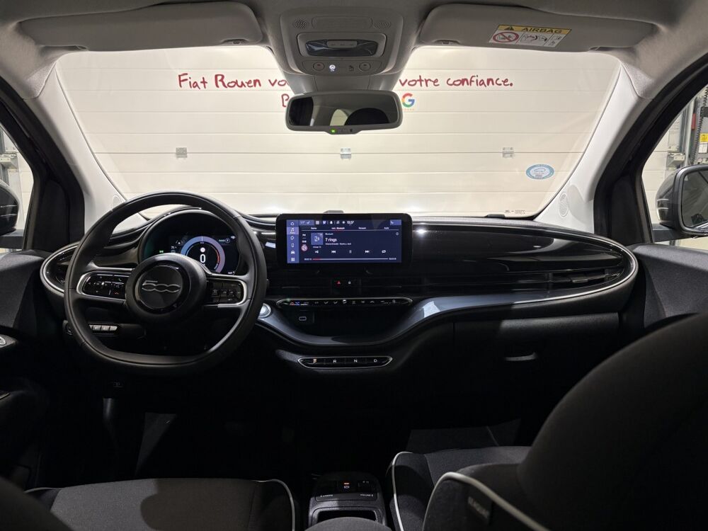 500 E 42kWh Pack Confort & Style 2023 occasion 76360 Barentin