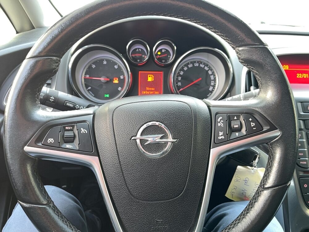 Astra 1.7 CDTI 125 ch FAP Connect Pack 2012 occasion 61170 Montchevrel