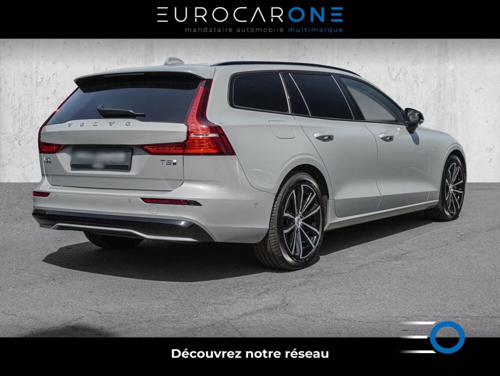V60 PHEV T8 Plus Dark 455 ch Attelage Cam&eacute;ra 360&deg; Toit Pano Autr 2024 occasion 69007 Lyon