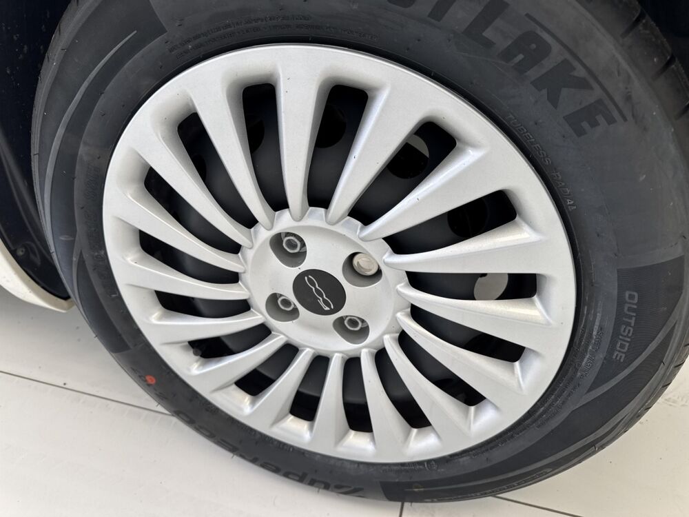 500 42kWh 2023 occasion 76360 Barentin