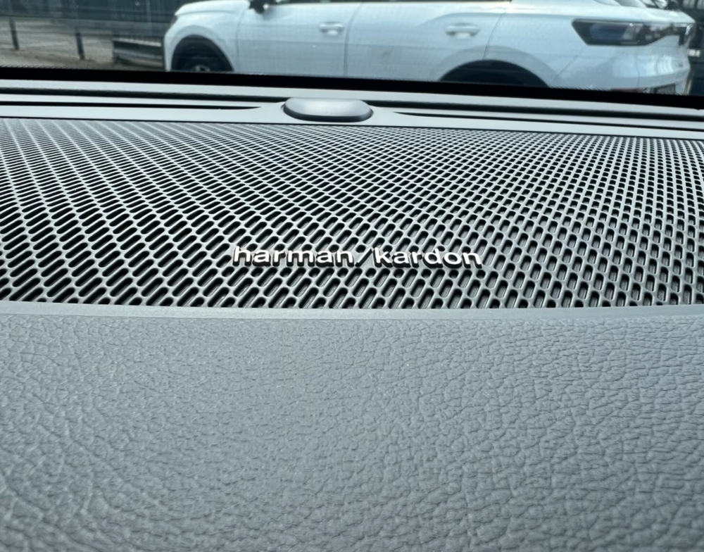 V60 T8 R-Design - Toit ouvrant - Harman Kardon - Autres mod&egrave;les 2022 occasion 69007 Lyon