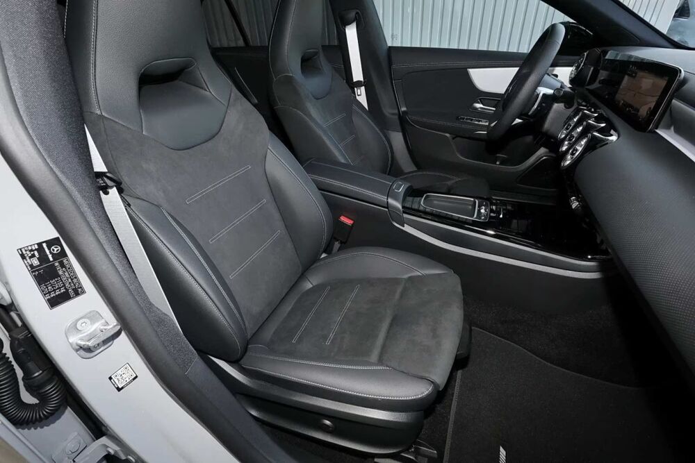 Classe CLA CLA 220 d Amg Line 190 Gris Alpin Toit ouvrant Autres mod&egrave;le 2025 occasion 69007 Lyon