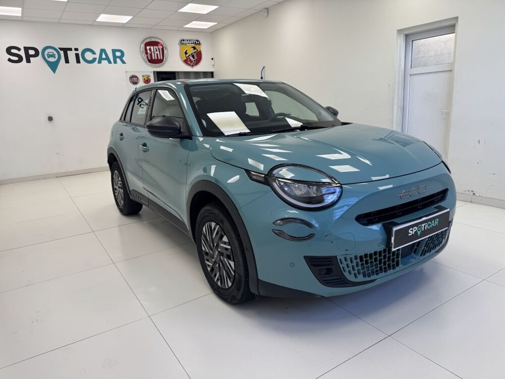 Fiat 600 1.2 Hybrid 100 DCT6 Pack Confort 2024 occasion 76360 Barentin