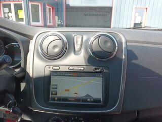 Logan Prestige dCi 90 eco&sup2; 2013 occasion 35210 Ch&acirc;tillon-en-Vendelais