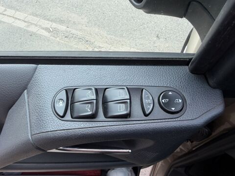 Viano 2.0 CDI 136 Trend long 2012 occasion 53210 Soulg&eacute;-sur-Ouette