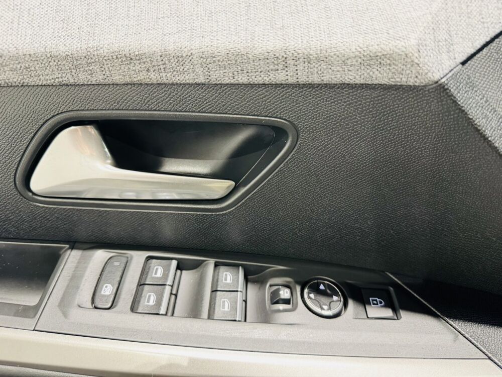 3008 1.2 HYBRID 145 E-DCS6 GT + ALCANTARA 2025 occasion 30220 Aigues-Mortes
