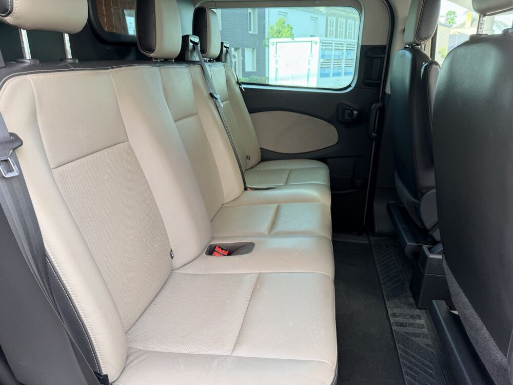Jumpy 2.2 TDCI 155ch L2H1 double cabine 5 places 2014 occasion 53210 Soulg&eacute;-sur-Ouette