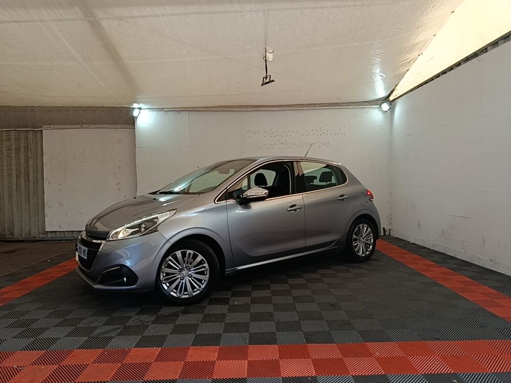 208 Puretech 82 ALLURE 2019 occasion 91580 &Eacute;tr&eacute;chy