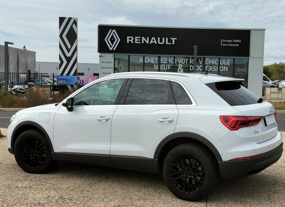 Q3 45 TFSI E 245 S TRONIC BUSINESS LINE 5 portes (co2 37) 2022 occasion 34150 Gignac