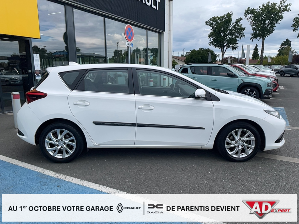 Auris 1.2T Dynamic (new2015) 5 portes (mai 2015) (co2 112) 2015 occasion 40160 Parentis-en-Born