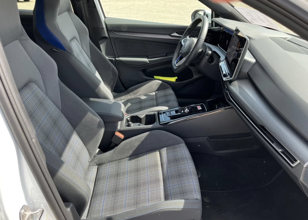 Golf 1.5 EHYBRID 272 GTE - Matrix iQ Light- DCC - Divers dispo 2025 occasion 69007 Lyon