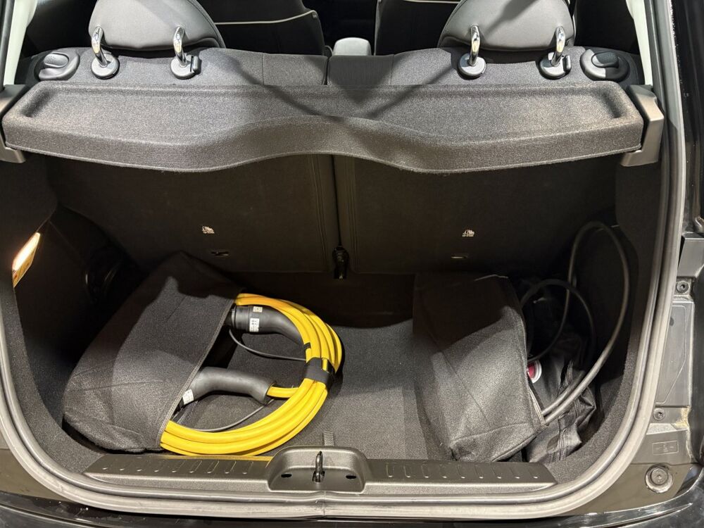 500 E 42kWh Pack Confort & Style 2023 occasion 76360 Barentin