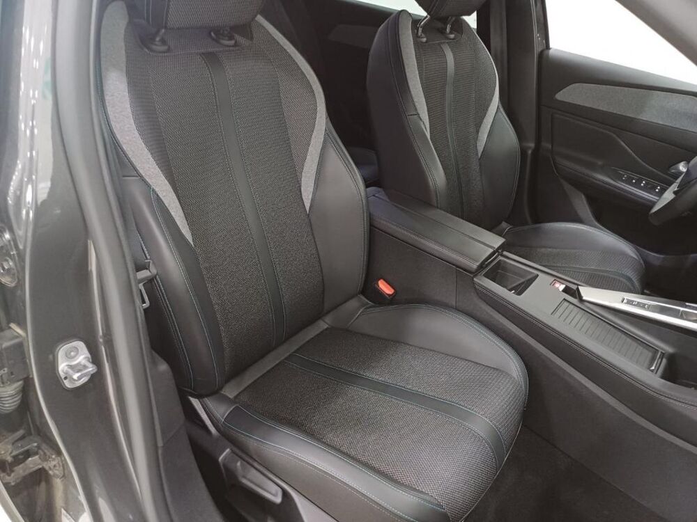 308 SW PHEV 180 E-EAT8 ALLURE PACK 2022 occasion 63300 Thiers