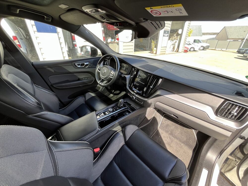 XC60 B5 AWD 235 Geartro 8 R-Design 2020 occasion 44150 Saint-G&eacute;r&eacute;on