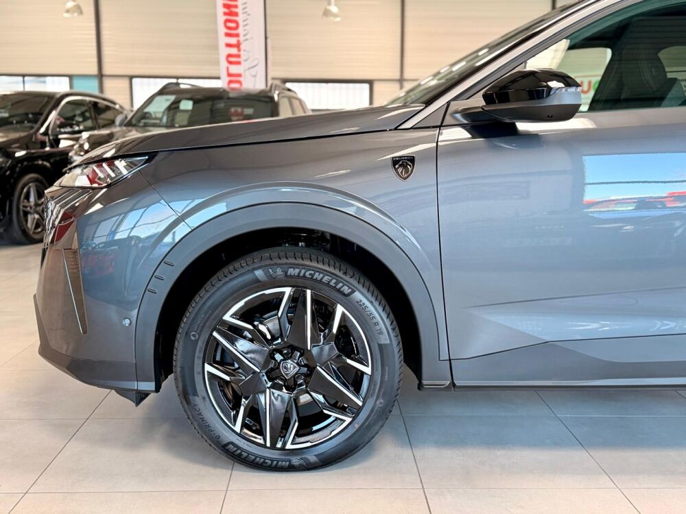 3008 1.2 HYBRID 145 E-DCS6 GT 2025 occasion 63360 Gerzat