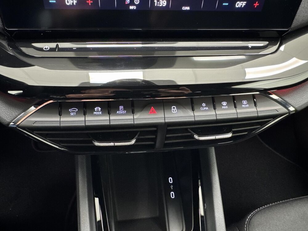 Octavia 1.4 TSI PHEV iV 204 DSG6e Sportline 2023 occasion 76360 Barentin