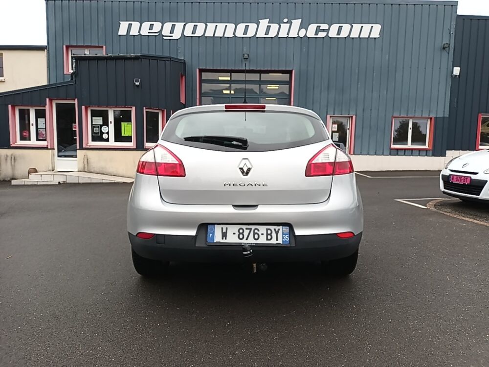 M&eacute;gane Expression 1.6 16v 2009 occasion 35210 Ch&acirc;tillon-en-Vendelais