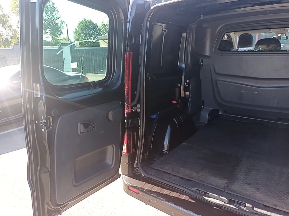 Vivaro 1.6 CDTI 115 L1H1 2.7 PACK CLIM + 2015 occasion 35210 Ch&acirc;tillon-en-Vendelais