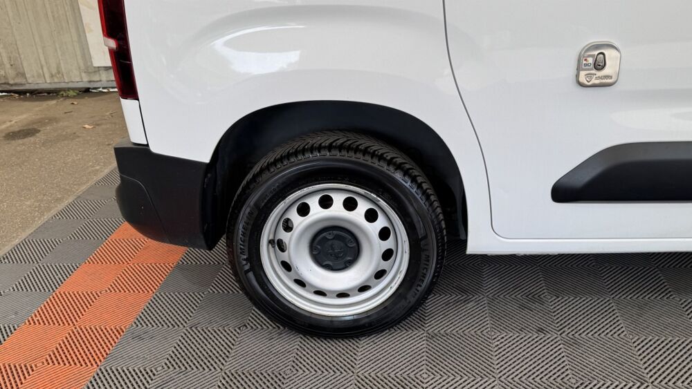 Jumpy BLUEHDI 100 S&S 650KG STAND ASPHALT 2021 occasion 91580 &Eacute;tr&eacute;chy
