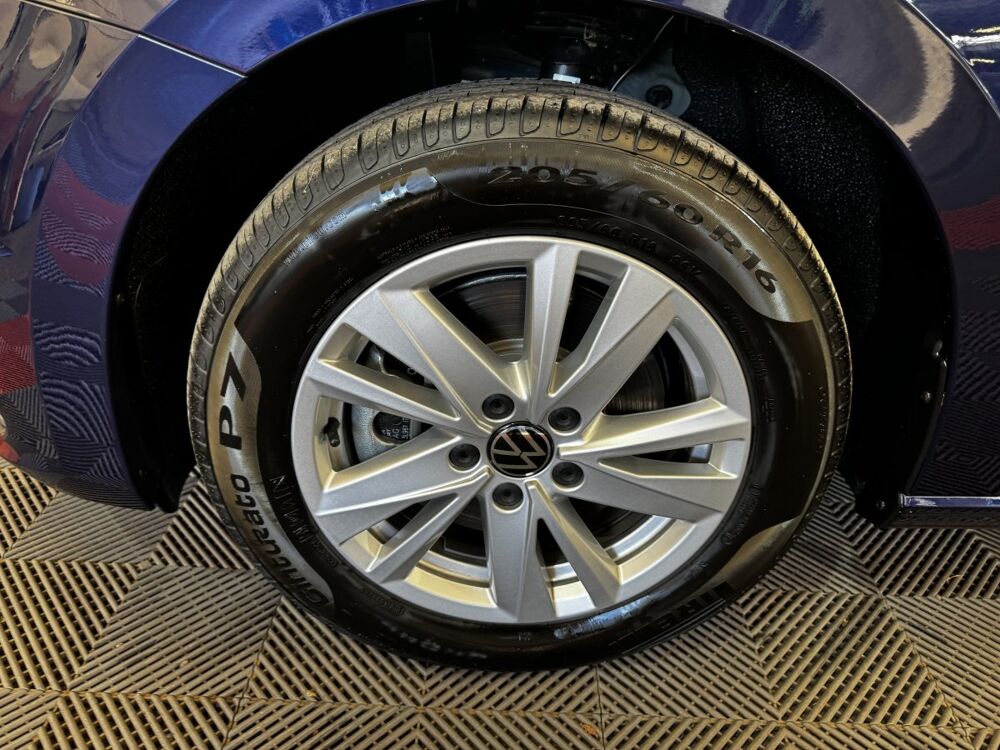 Touran 1.5 TSI EVO 150 DSG7 Life Plus 7 Places 2024 occasion 91580 &Eacute;tr&eacute;chy