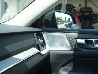 V60 PHEV T8 AWD Ultra Dark 455 ch Bowers Wilkins S. Ventil&eacute;s Aut 2025 occasion 69007 Lyon