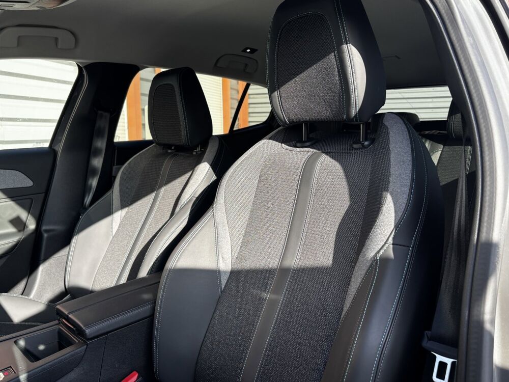 408 Hybrid 145 e-DCS6 ALLURE 2025 occasion 86440 Mign&eacute;-Auxances