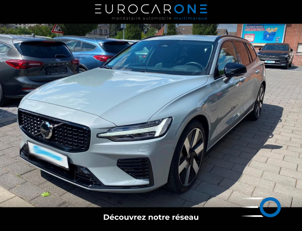 V60 T6 Plus Dark - Toit ouvrant - Cam 360 - Autres mod&egrave;les dispo 2025 occasion 69007 Lyon