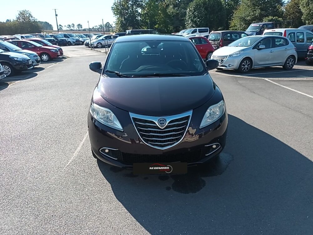 Ypsilon 0,9 TwinAir 85 ch Stop&Start Gold DFS 2011 occasion 35210 Ch&acirc;tillon-en-Vendelais