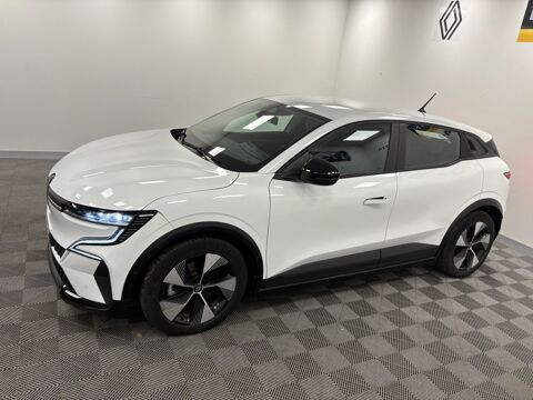 M&eacute;gane equilibre EV40 130ch standard charge 2022 occasion 86500 Montmorillon