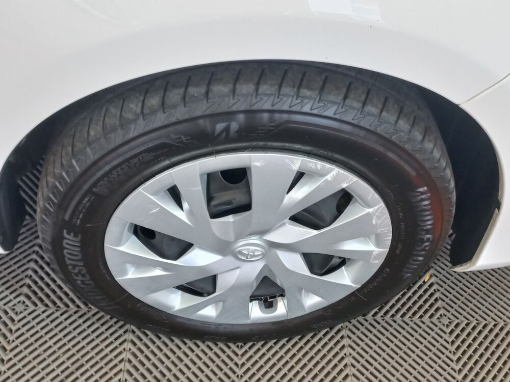 Yaris 1.5 VVT-I HYBRID France Business 2019 occasion 91580 &Eacute;tr&eacute;chy