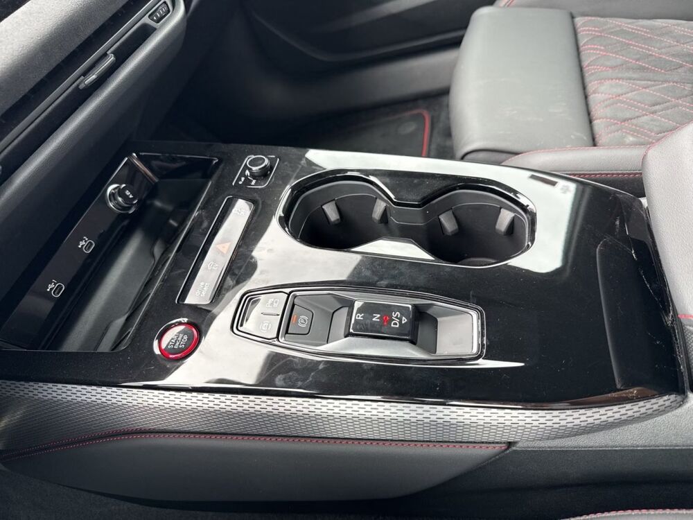 A5 e-hybrid quattro S Line 367 Attelage Tech Plus Cam&eacute;ra 360&deg; A 2025 occasion 69007 Lyon