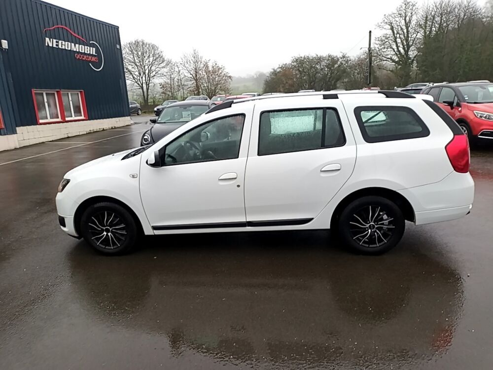 Logan Laur&eacute;ate TCe 90 eco&sup2; 2015 occasion 35210 Ch&acirc;tillon-en-Vendelais
