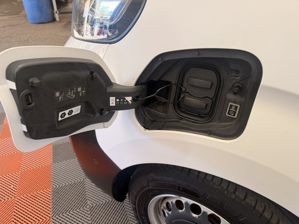 Jumpy Taille XS 100% &euml;lectric 50kWh Cityvan 2022 occasion 91580 &Eacute;tr&eacute;chy