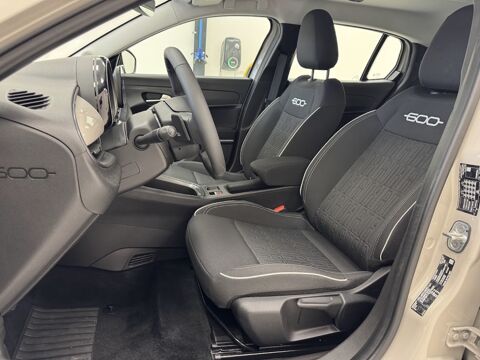 Fiat 600 1.2 Hybrid 136 DCT6 Pack Confort & Style 2025 occasion 76360 Barentin