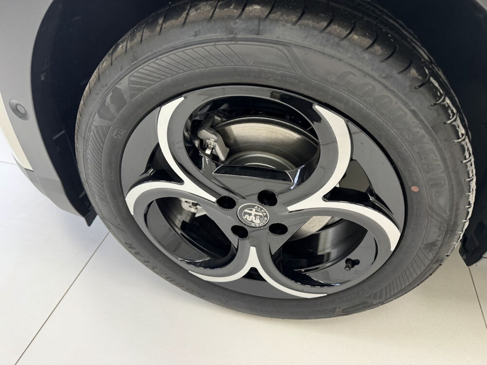 Junior 1.2 Ibrida 136ch Speciale DCT6 2025 occasion 76360 Barentin