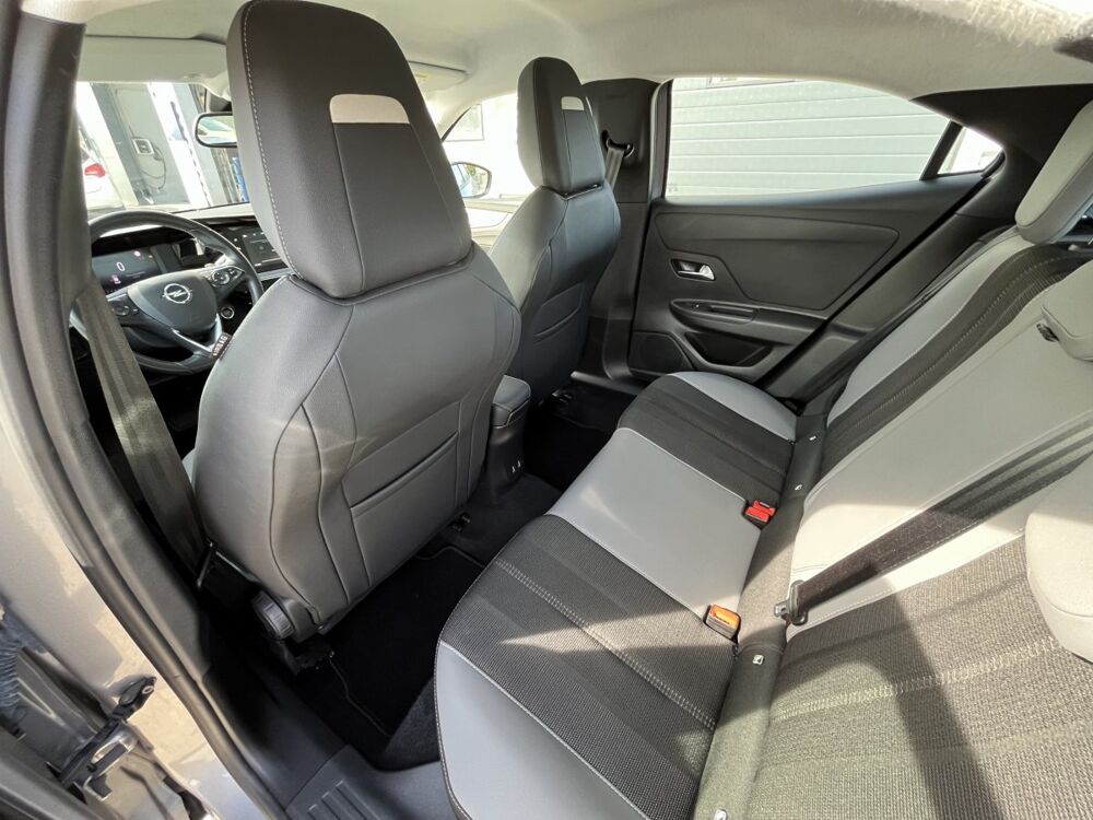 Mokka 1.2 Turbo 130ch AUTO ELEGANCE BUSINESS 2023 occasion 44150 Saint-G&eacute;r&eacute;on