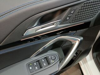 iX1 xDrive30 M Sport 2023 occasion 91580 &Eacute;tr&eacute;chy