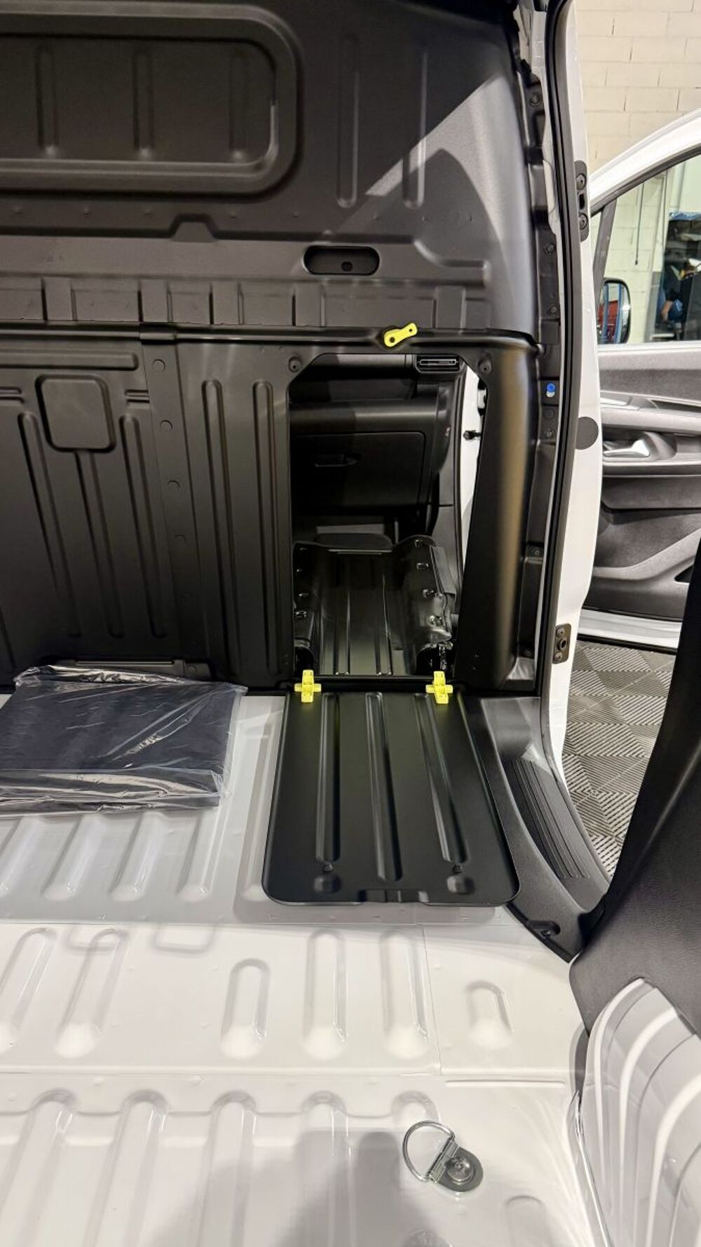 Jumpy M Diesel 100 ch Manuelle Pack Pr&eacute;mium Connect 2026 occasion 30220 Aigues-Mortes