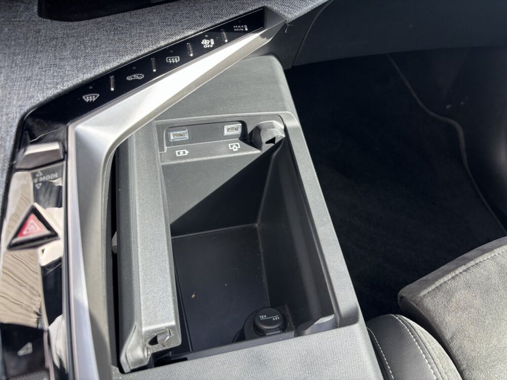 5008 1.2 HYBRID 145 E-DCS6 GT 2025 occasion 69330 Meyzieu