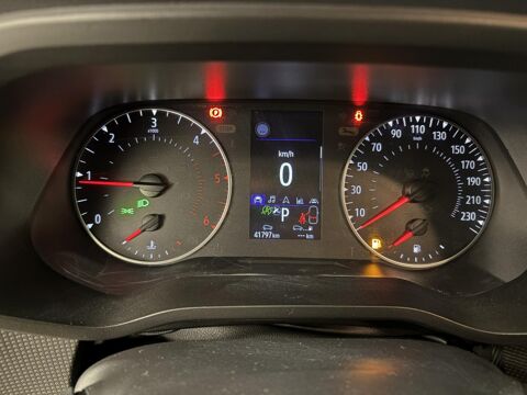 Jumpy CA CF L1H1 3T Blue dCi 150 EDC 28317€ HT 2023 occasion 86500 Montmorillon