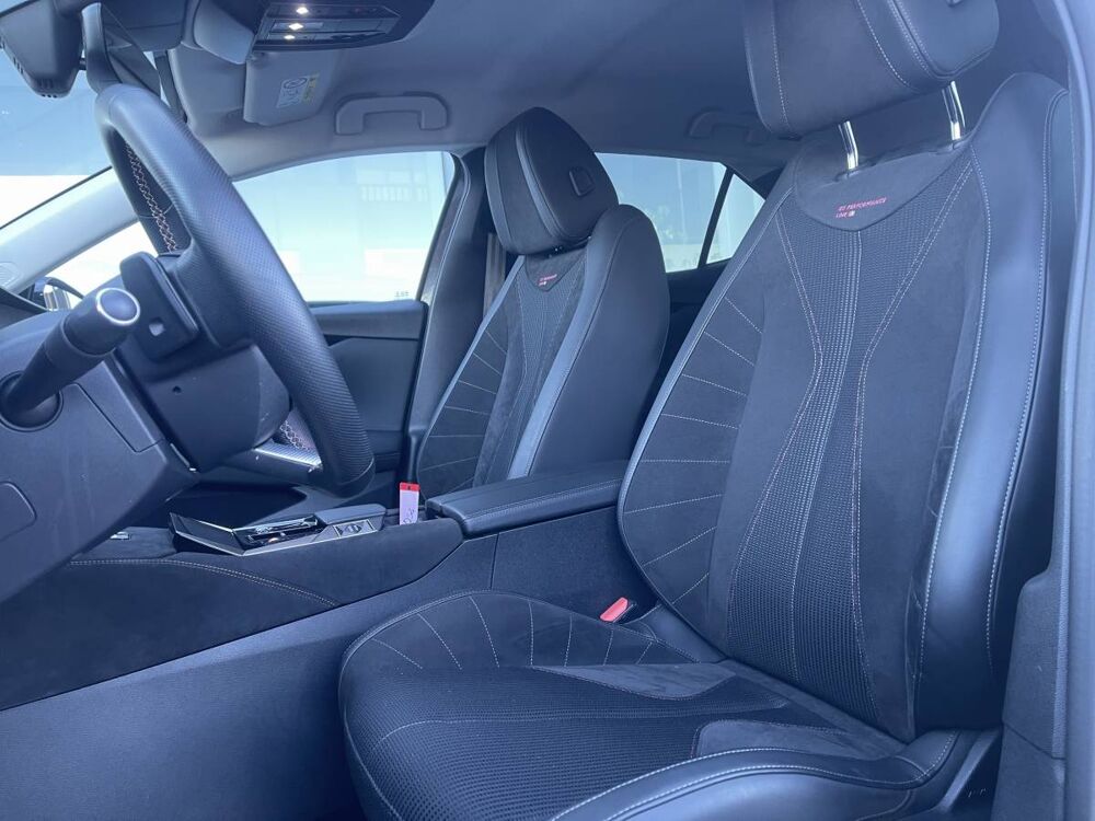 DS3 PURETECH 130 PERFORMANCE LINE + AUTO 2022 occasion 38460 Cr&eacute;mieu