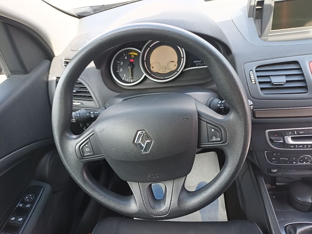 M&eacute;gane Expression 1.5 dCi 110 FAP Champion Eco2 2011 occasion 35210 Ch&acirc;tillon-en-Vendelais